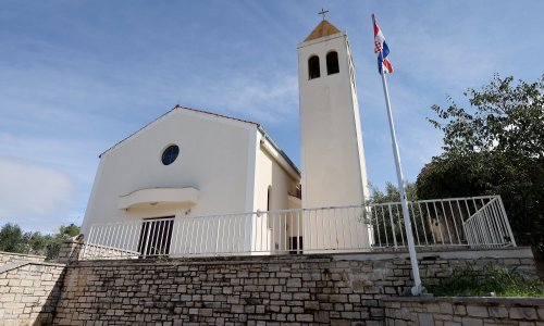 Zadarska nadbiskupija: 'Svećenik je razriješen svih dužnosti, izražavamo žaljenje'