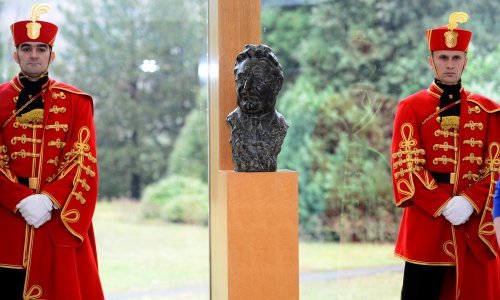 Zajednica branitelja HDZ-a: Podrška Primorcu, vratit će Tuđmanovu bistu na Pantovčak