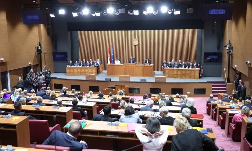 Odzvonilo pušenju u Hrvatskom saboru: 'Koga vidim da puši, prijavit ću nadležnima'