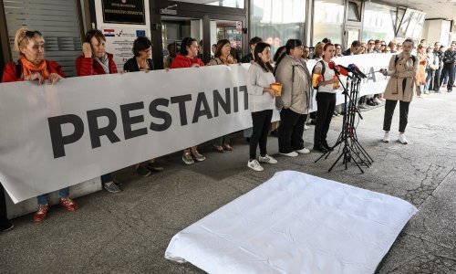 Žene organizirale akciju u 17 hrvatskih gradova: 'Prestanite štititi silovatelje'