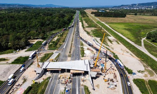 U tijeku je rušenje Motela Plitvice, pogledajte snimke iz zraka