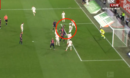 Augsburg izgubio s igračem više; pogledajte kako je Labrović 'popio' tri komada