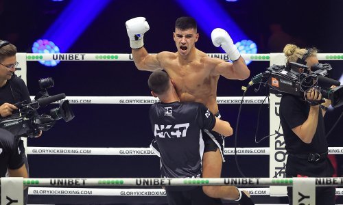 Pogledajte kako je Hrvat brutalno prebio Francuza na spektaklu u Zagrebu