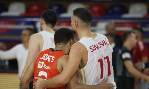 Užasan pad igrača Cedevita Olimpije; hospitaliziran je. Pogledajte reakcije igrača