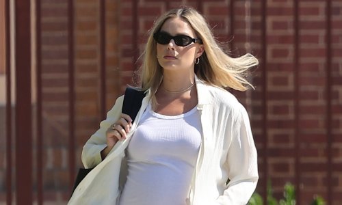 Blista u trudnoći: Najljepša holivudska plavuša stajlingom istaknula trbuh