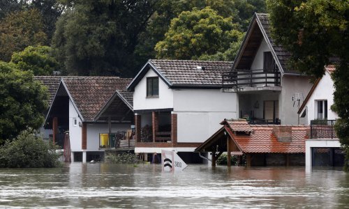Vodni val ide prema Aljmašu, situacija na Dunavu pod kontrolom