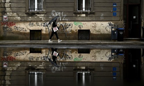 Obilni pljuskovi stvorili probleme u Zagrebu: Potopljen pothodnik u Škorpikovoj