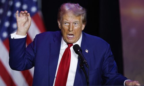 Trump sije sve više uvreda: Kamalu Harris nazvao 'mentalno poremećenom'