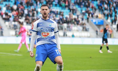 Pogledajte prekrasan gol najskupljeg Osijekovog nogometaša