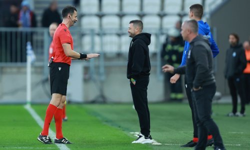 Unatoč pobjedi, Talijan na klupi Osijeka 'raspalio' po sucima