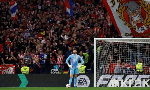 Madridski derbi prekinut zbog nereda navijača; meta je bio Thibaut Courtois