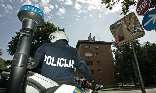 Pogledajte kako šef bande prodaje hrvatske putovnice