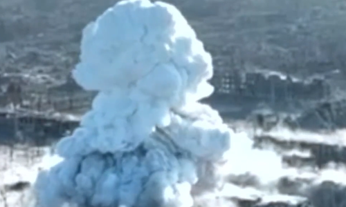 Rusi su prvi put upotrijebili stravično oružje. Pogledajte napad FAB-om 9000!