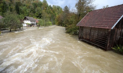 Stiglo upozorenje iz DHMZ-a: Zbog obilne kiše moguće bujice i podizanje vodostaja