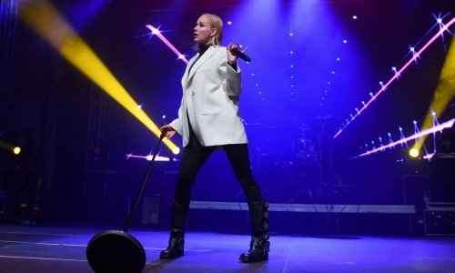 Jelenu Rozgu u ovakvom izadnju ne viđamo često