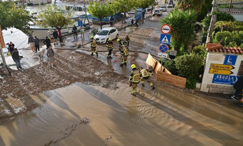 Bujica nosila sve pred sobom u Podgori, oglasila se načelnica