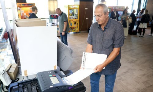 U BiH otvorena glasačka mjesta za lokalne izbore