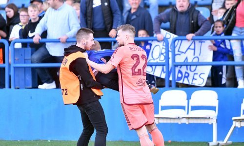 Ristovski poklonio dres dječaku kojeg je prošle sezone spasio od zaštitara