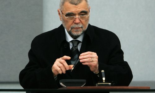 Mesić završio u invalidskim kolicima. Evo što mu se dogodilo