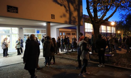 Epilog sastanka: Samo dio učenika vraća se na nastavu, no ne i razred problematičnog učenika