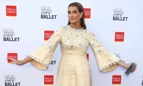 Glamurozna Brooke Shields oduševljava bezvremenskom ljepotom i u šestom desetljeću