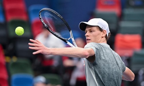 Jannik Sinner 'pomeo' Danila Medvedeva za polufinale Šangaja