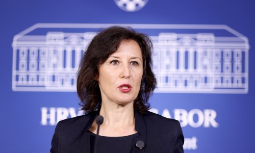 Orešković: Gdje su sada šatoraši?, Đakić: Uhljebuša Zorana Milanovića