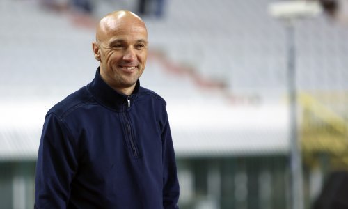 Novi trener je već krenuo prema Šibeniku, a onda mu je javljeno da nije dobrodošao