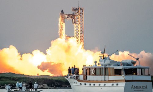VIDEO SpaceX izveo povijesno lansiranje: 'Ovo što smo vidjeli je magija; Toranj uhvatio raketu!!'