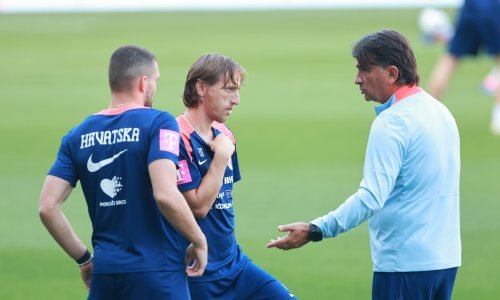 Kovačića nema; tko treba zaigrati uz Modrića?