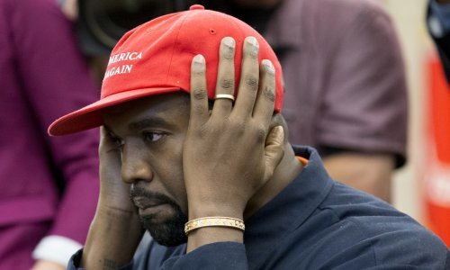 Kanye West se našao u problemima: Tuže ga za uvrnuto i bizarno seksualno ponašanje