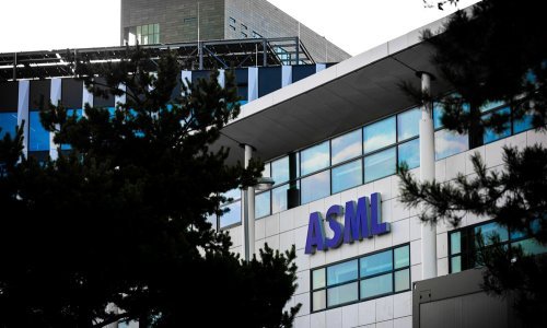 Nizozemski proizvođač strojeva za čipove suzdržan u prognozama za 2025.
