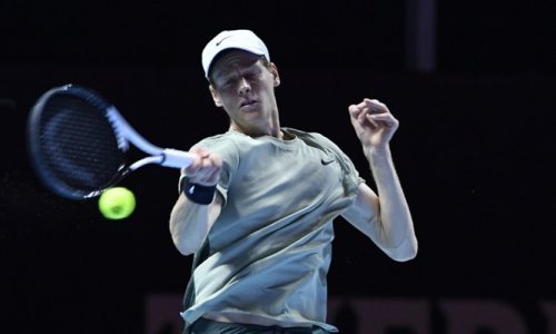 Sinner 'pomeo' nemoćnog Medvedeva i zakazao meč s Đokovićem