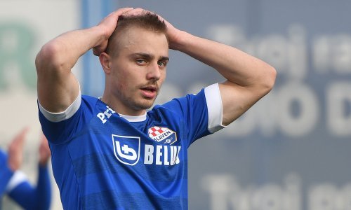 Poznato je u kakvom je stanju nesretni Antonio Bosec; dobio je kopačkom u glavu