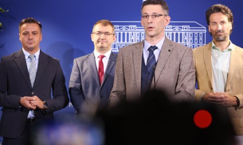 Oporba na nogama: Premijer je lagao i obmanjivao javnost
