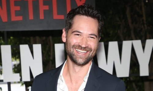 Osebujan odvjetnik s Netflixa u privatnom životu ljubi 21 godinu mlađu