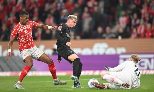 Nogometaši Borussije zabili su oba gola na utakmici, ali nisu pobijedili