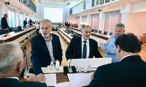 Stari igrači ili mlade snage: Ispitali smo tko će u ljuti boj za fotelju župana na jugu