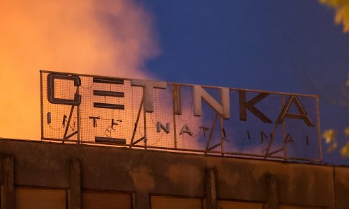 Vatrogasci se četiri dana borili s vatrom u tvornici Cetinka