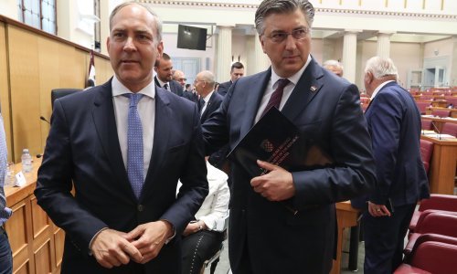 Bartulica greškom primao 400 eura veću plaću: Vratio je preko 6000 eura