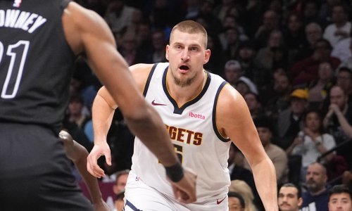 Što radi Nikola Jokić!? Sam je napravio ono što svi igrači NBA lige nisu zajedno