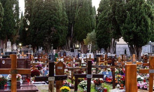 Blagdan je Svih svetih: Znate li što se slavi danas, a što na Dušni dan?