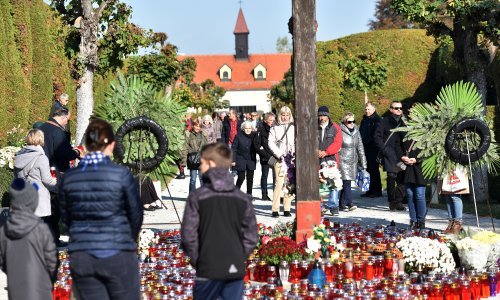 Varaždinskim Gradskim grobljem od sada se može šetati i virtualno