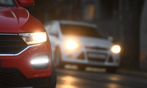 Vozači, oprez: Od danas morate imati upaljena svjetla i tijekom dana