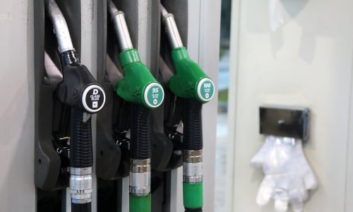 Od utorka benzin jeftiniji, dizel skuplji: Ovo su nove cijene goriva