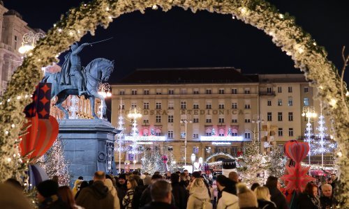 Još nije službeno počeo, a CNN uvrstio zagrebački Advent među 22 najbolja na svijetu
