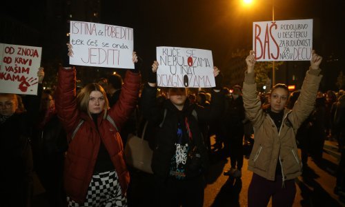 Epilog mirnih prosvjeda u Novom Sadu: Devet privedenih, Brnabić optužila oporbu i prosvjednike