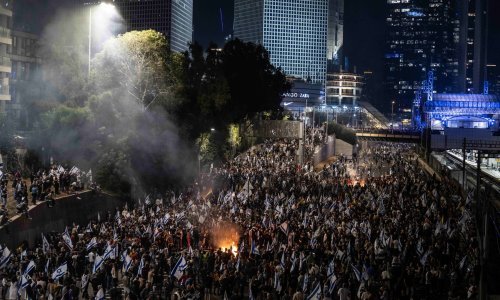 Prosvjednici izišli na ulice Tel Aviva; šokirani smjenom ministra obrane