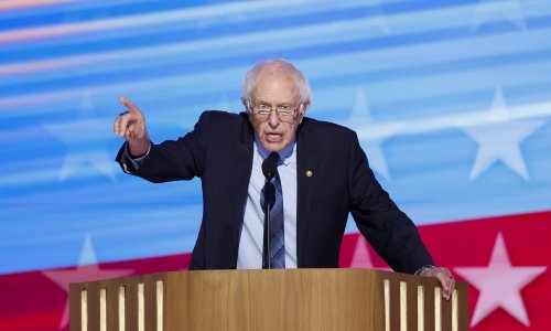 Neočekivani savez u Washingtonu: Sanders i Bannon zajedno udarili po AI-u