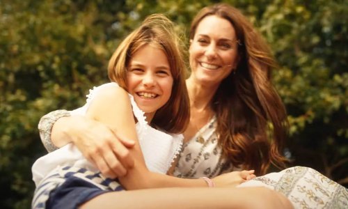 Princeza Charlotte pokazala svu slatkoću: Evo što je poklonila tati Williamu